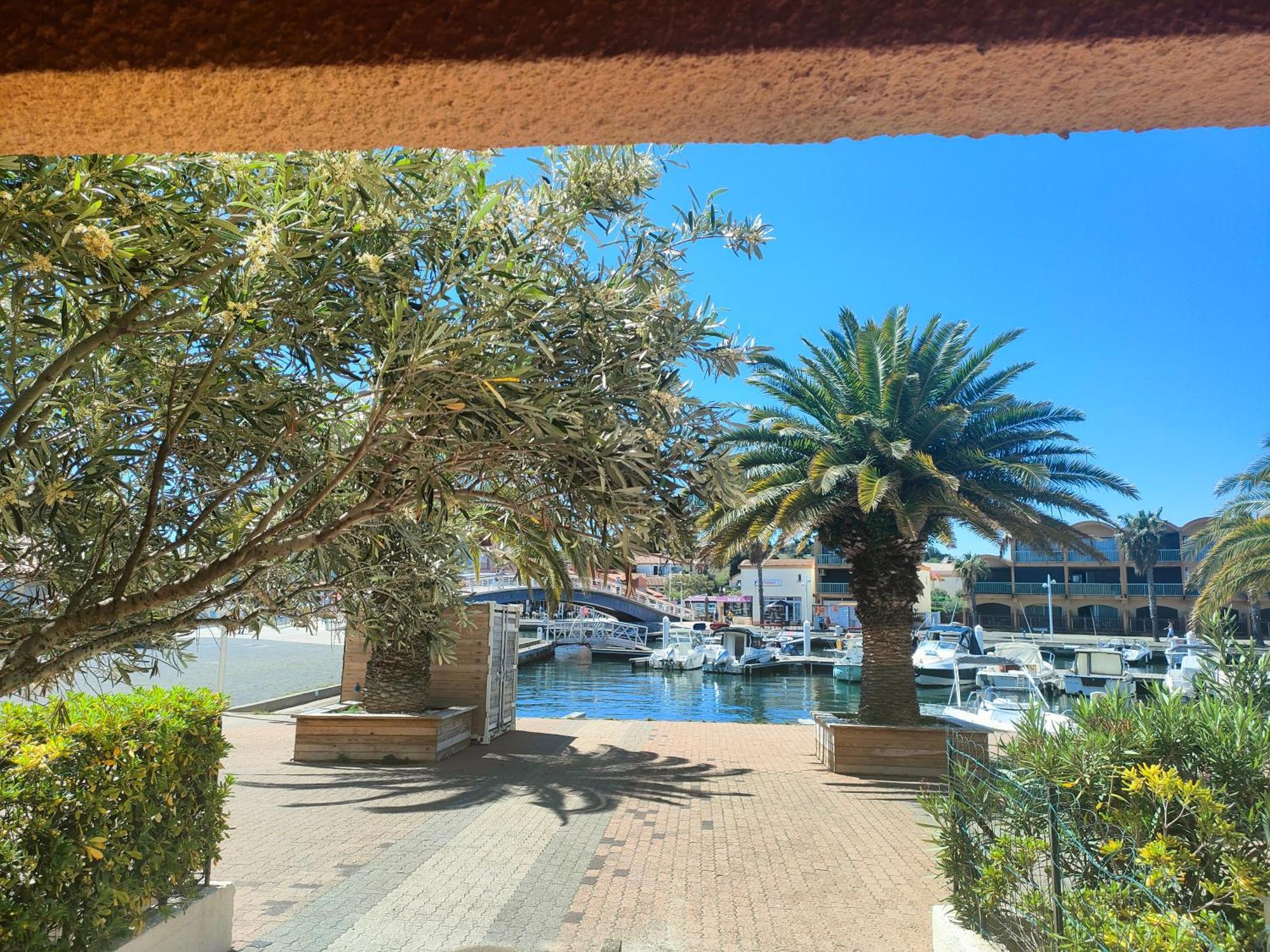 Gruissan, Studio Cabine, Au Calme Vue Degagee Sur Marina المظهر الخارجي الصورة